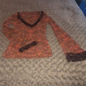 Bell sleeve with fringe